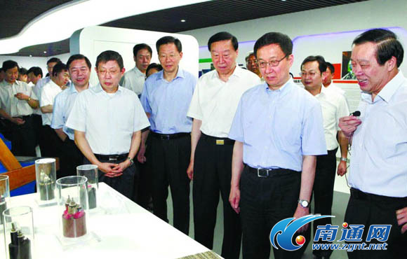 2013年7月16日至17日，中共中央政治局委员、上海市委书记韩正，市长杨雄率领上海市党政代表团访问